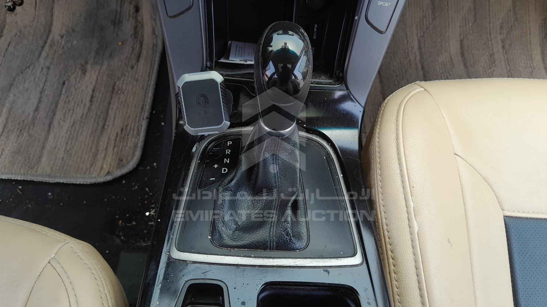 2014 HYUNDAI I40 VIN: KMHLC81C3EU063018