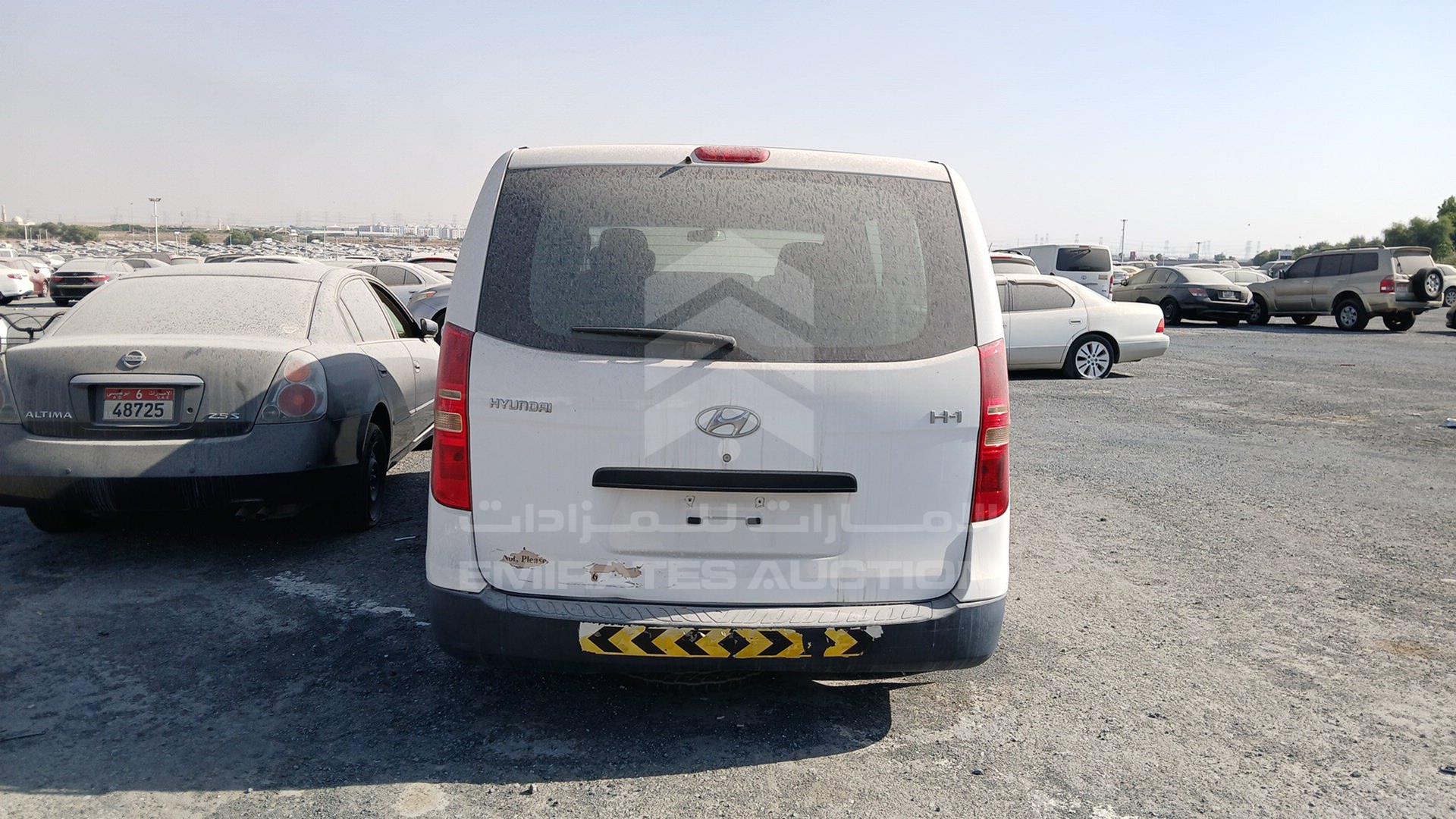 2014 HYUNDAI H1 VIN: KMHWG81RXEU558824