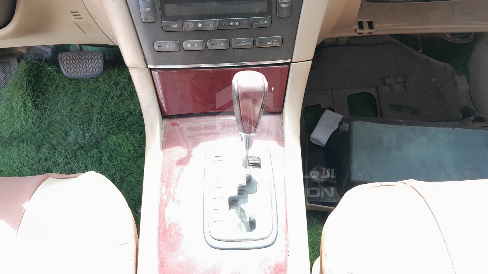 2002 LEXUS ES 300 VIN: JTHBF30G420027791