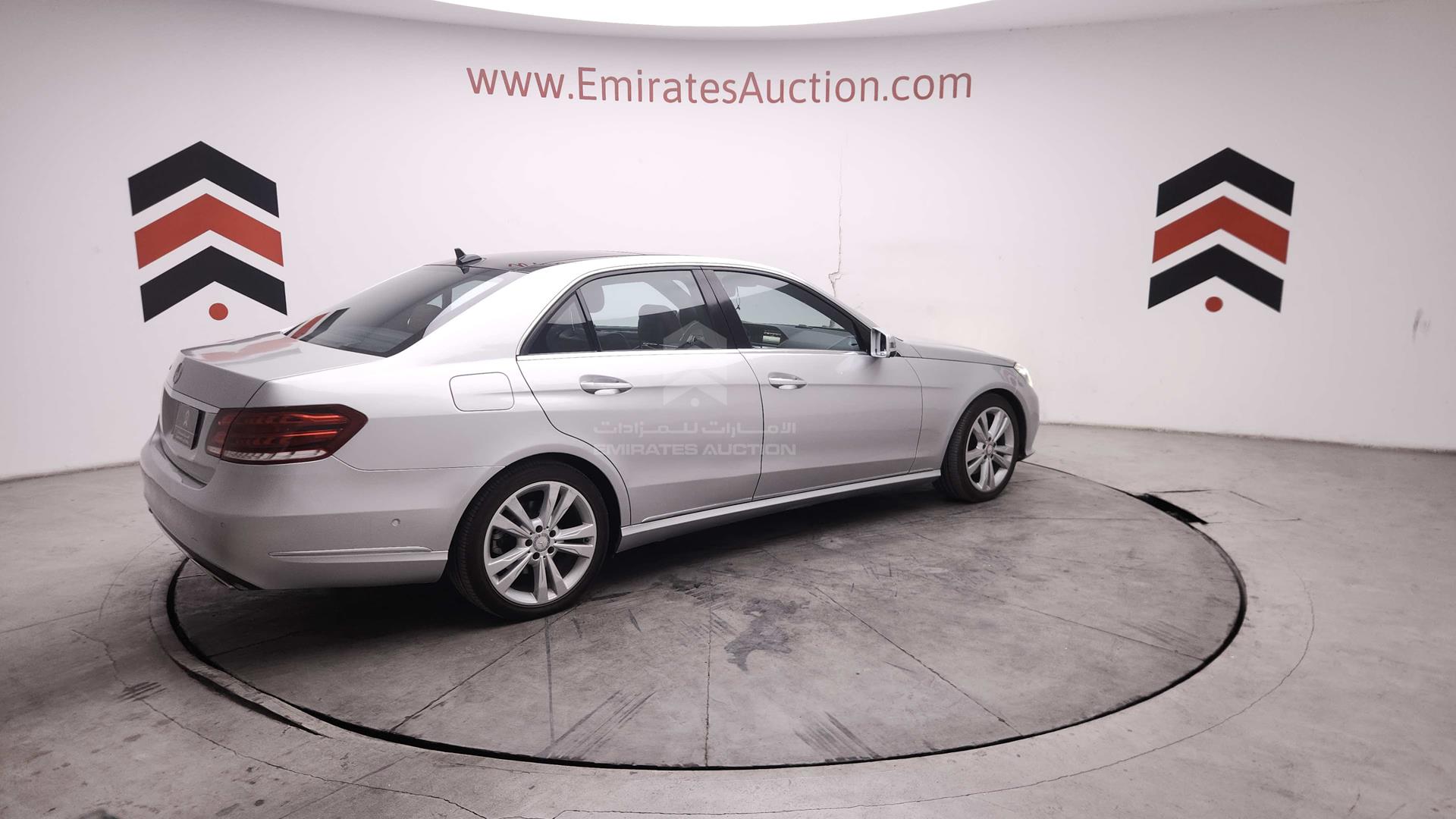 2015 MERCEDES E 300 VIN: WDDHF8BB0FB107566
