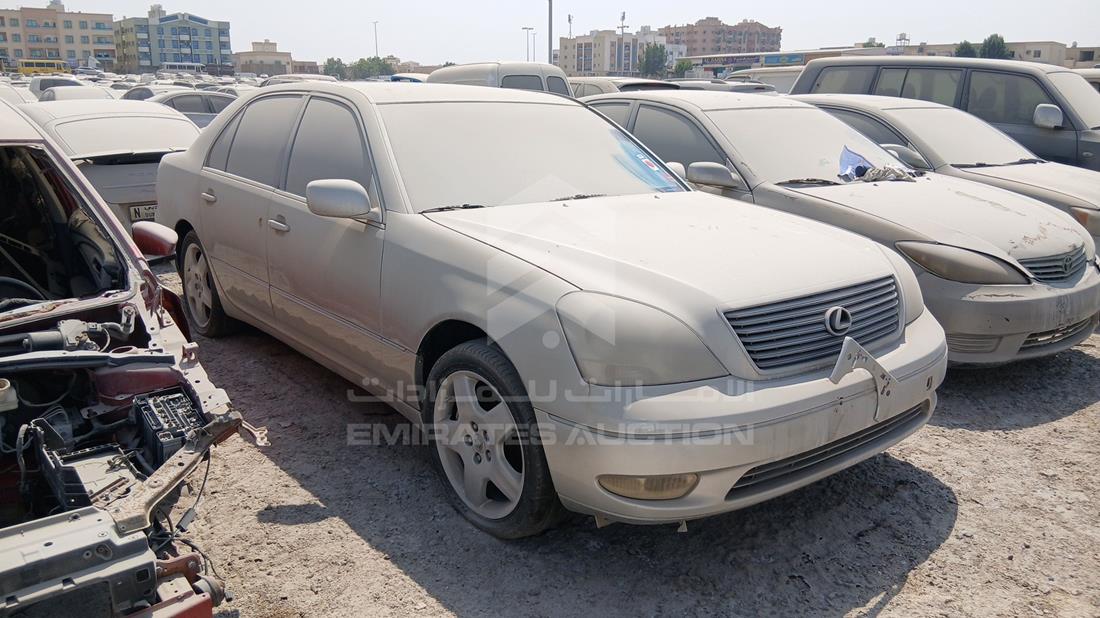 2002 Lexus LS 430 - Scrap without document — Front Right Angle — Photo 9