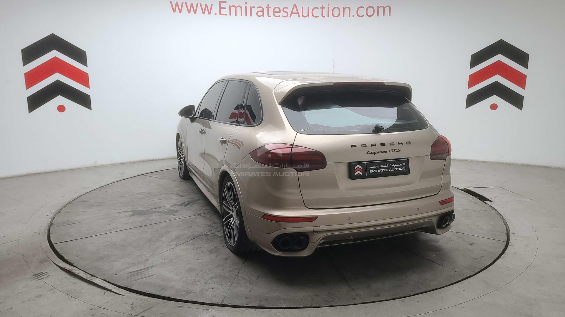 2016 PORSCHE CAYENNE VIN: WP1ZZZ92ZGLA72112