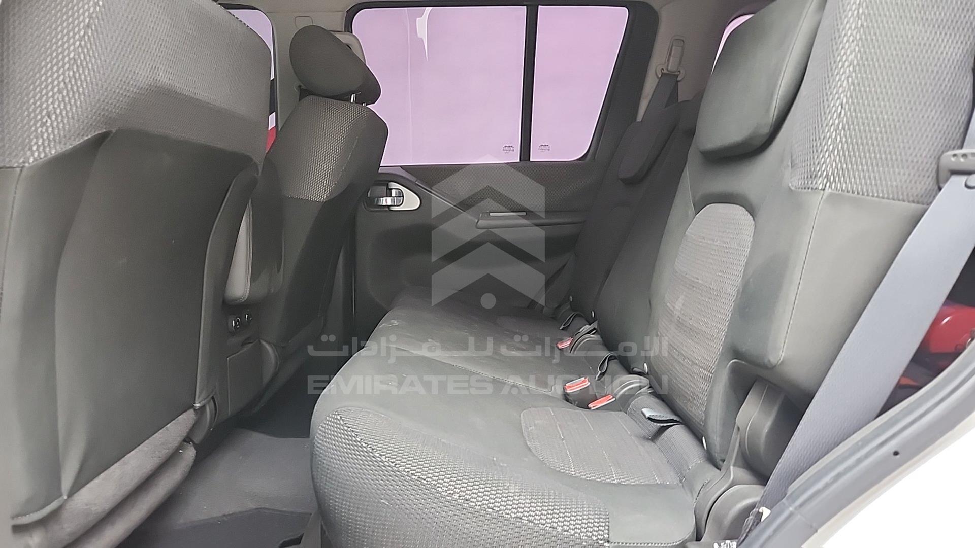 2015 NISSAN PATHFINDER VIN: VSKLR11A9FA581435