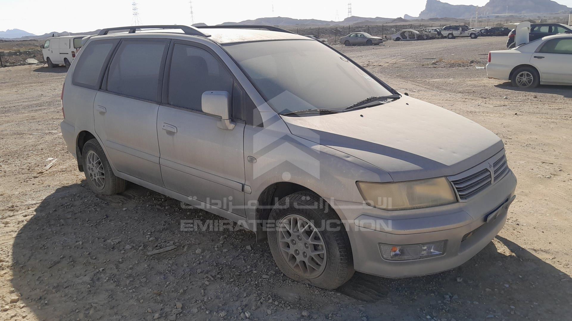 2004 MITSUBISHI SPACE WAGON VIN: JMYLRN84W4Z705197