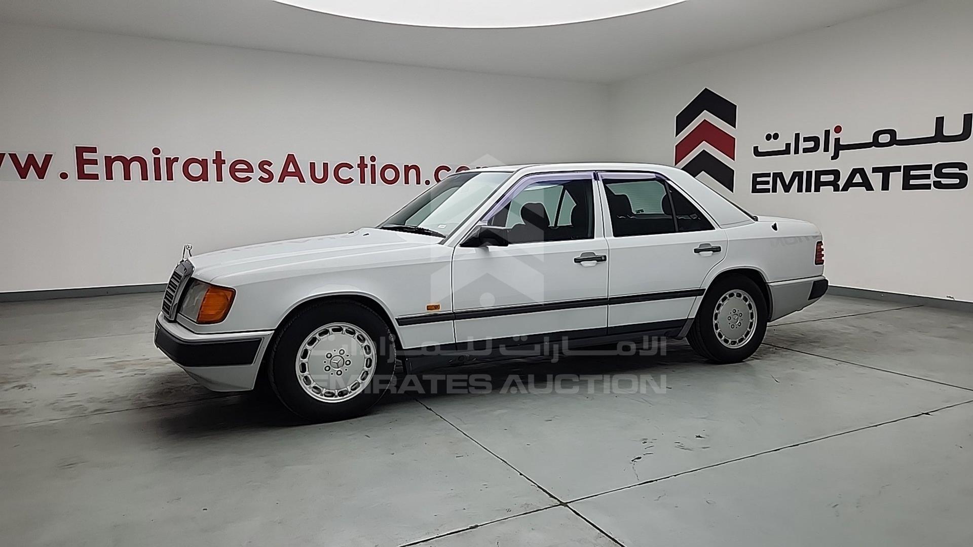 1986 MERCEDES 230 VIN: WDB1240231A286248
