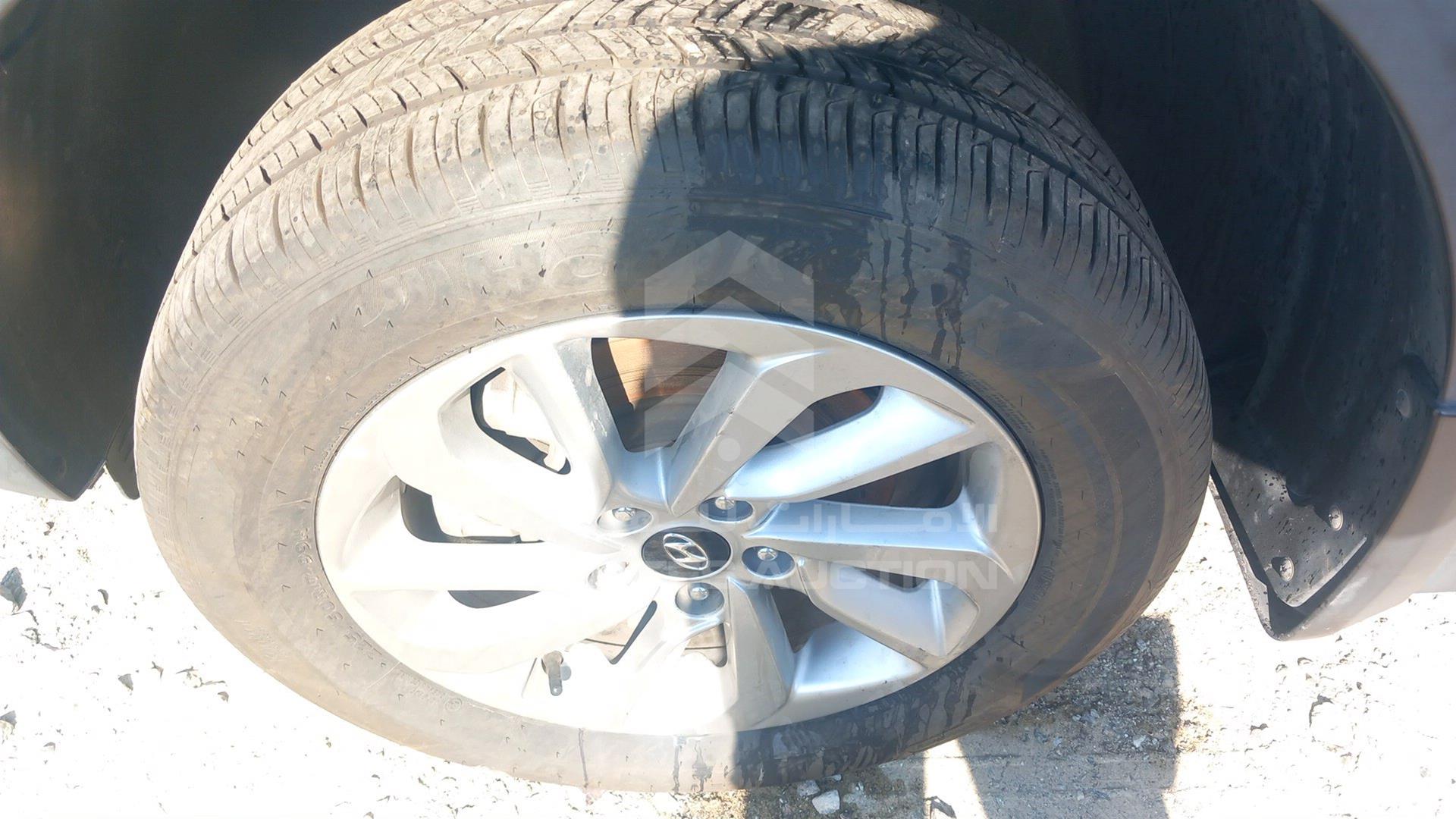 2016 HYUNDAI TUCSON VIN: TMAJ28137GJ061926