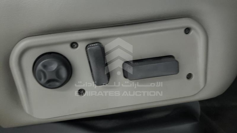5GRGN23U74H103352 Auction: EmiratesAuction Lot: 404918 5GRGN23U74H103352 Hummer H2 2004 BLACK Photo 28