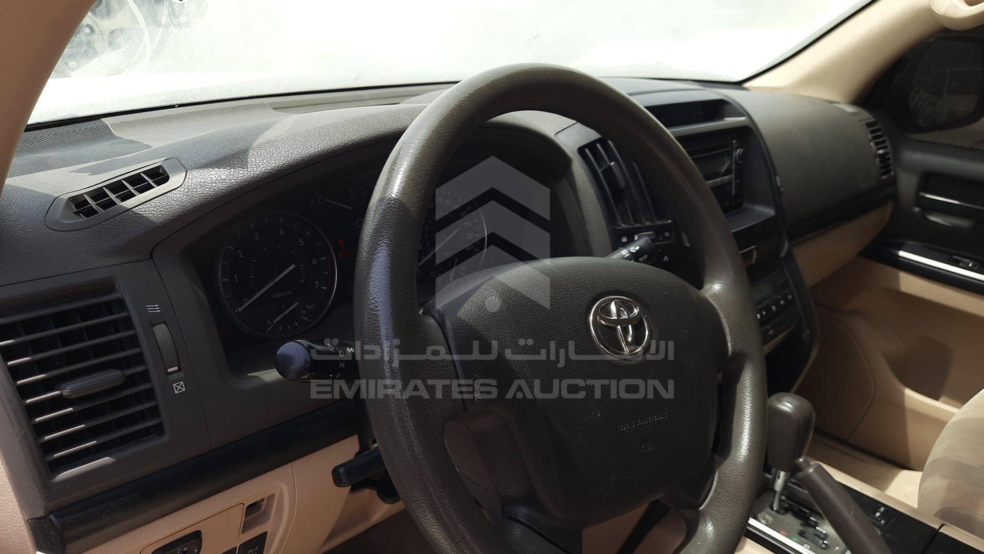 2014 TOYOTA LAND CRUISER VIN: JTMDU09J9E5082015