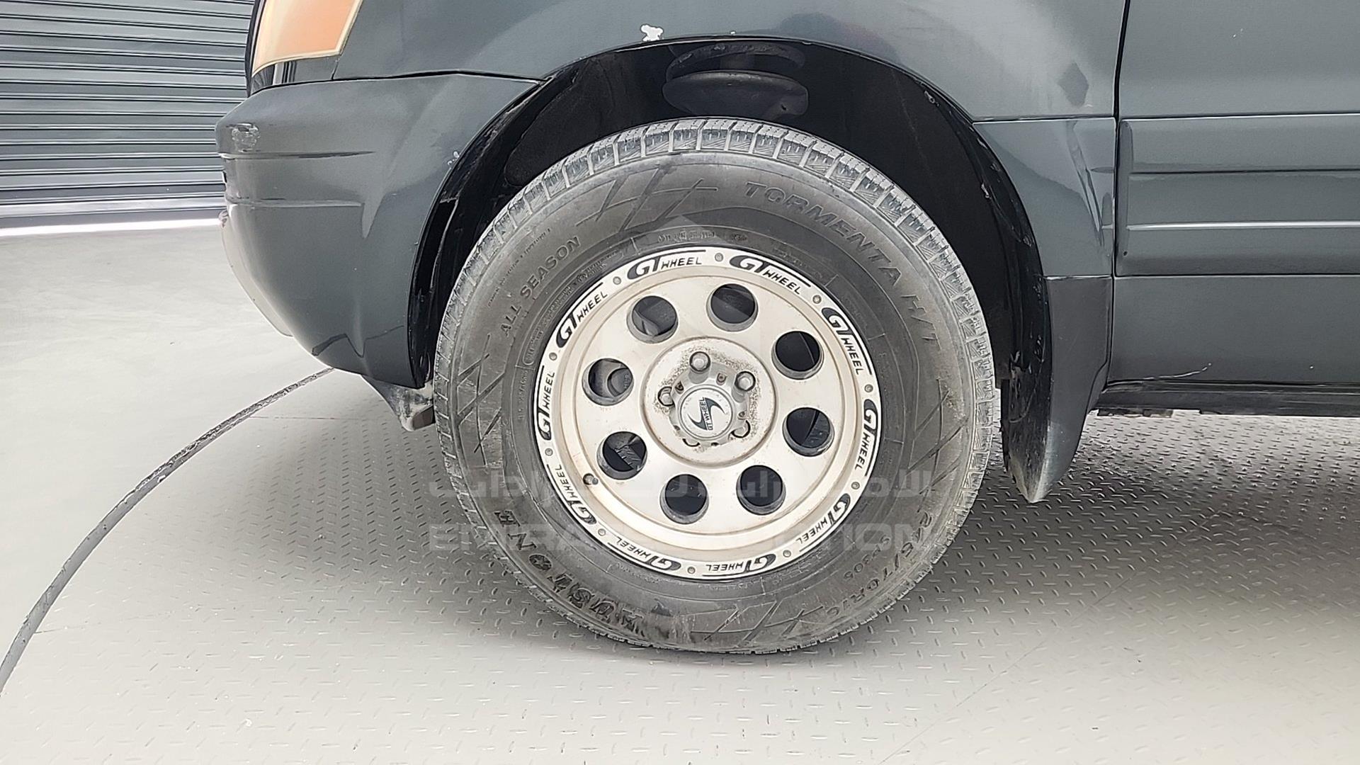 2004 HONDA MRV VIN: 2HKYF18524H700716