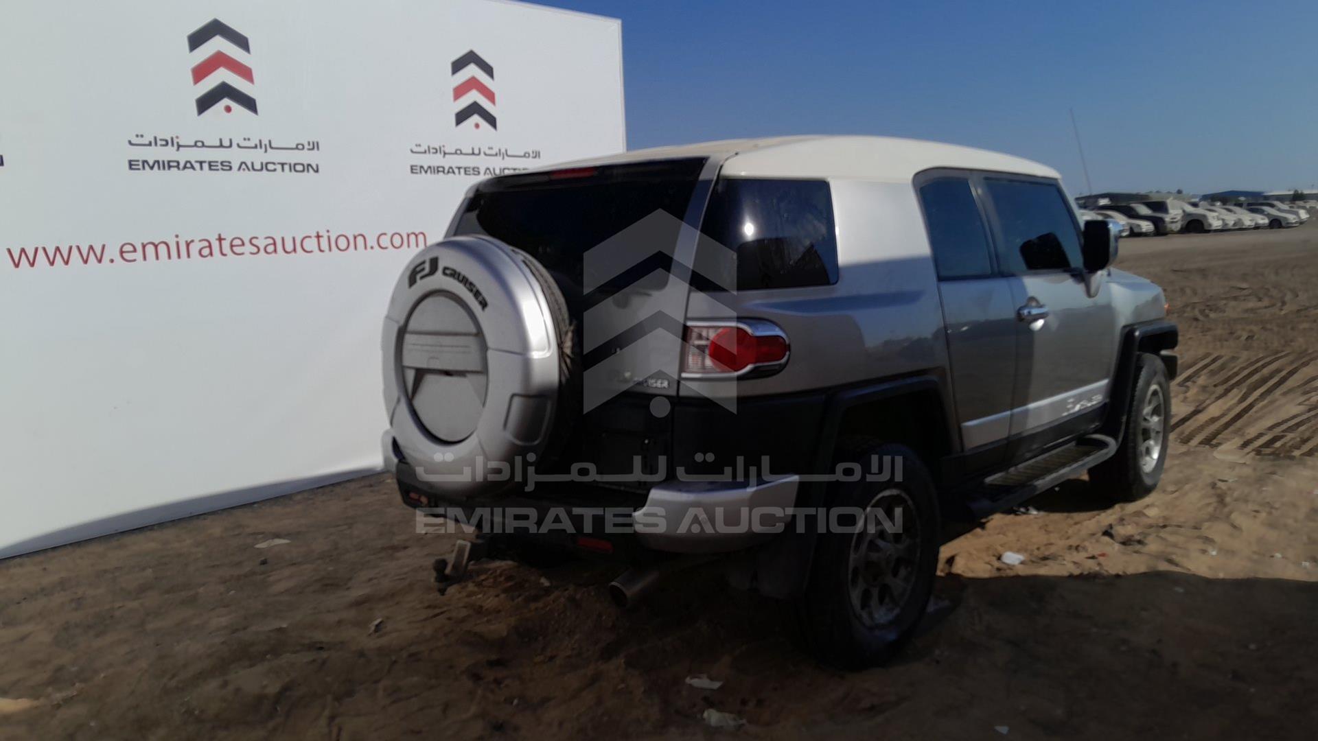 2011 TOYOTA FJ CRUISER VIN: JTEBU11F9BK101045