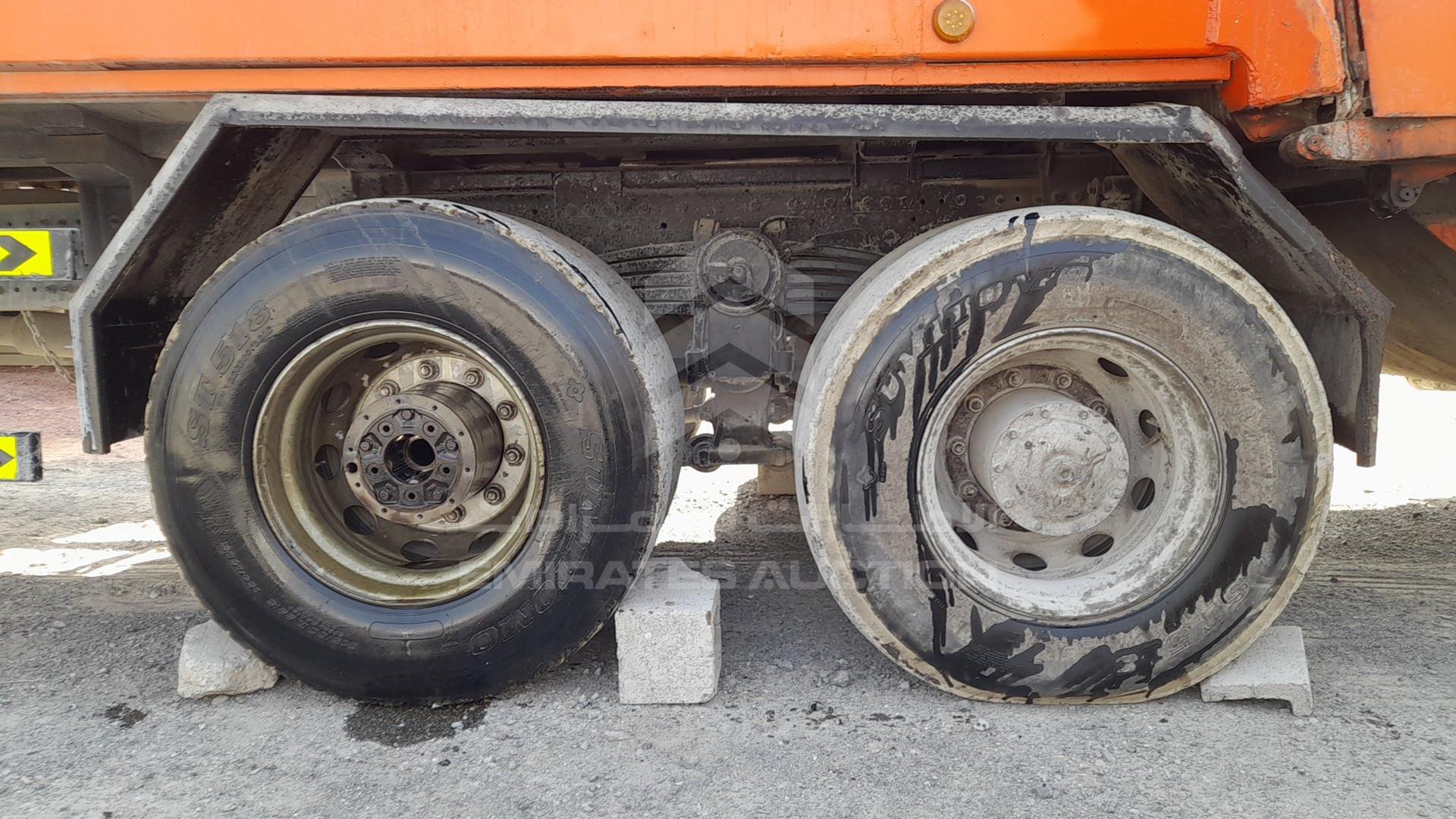 2005 MERCEDES ACTROS VIN: WDB9301631L017153