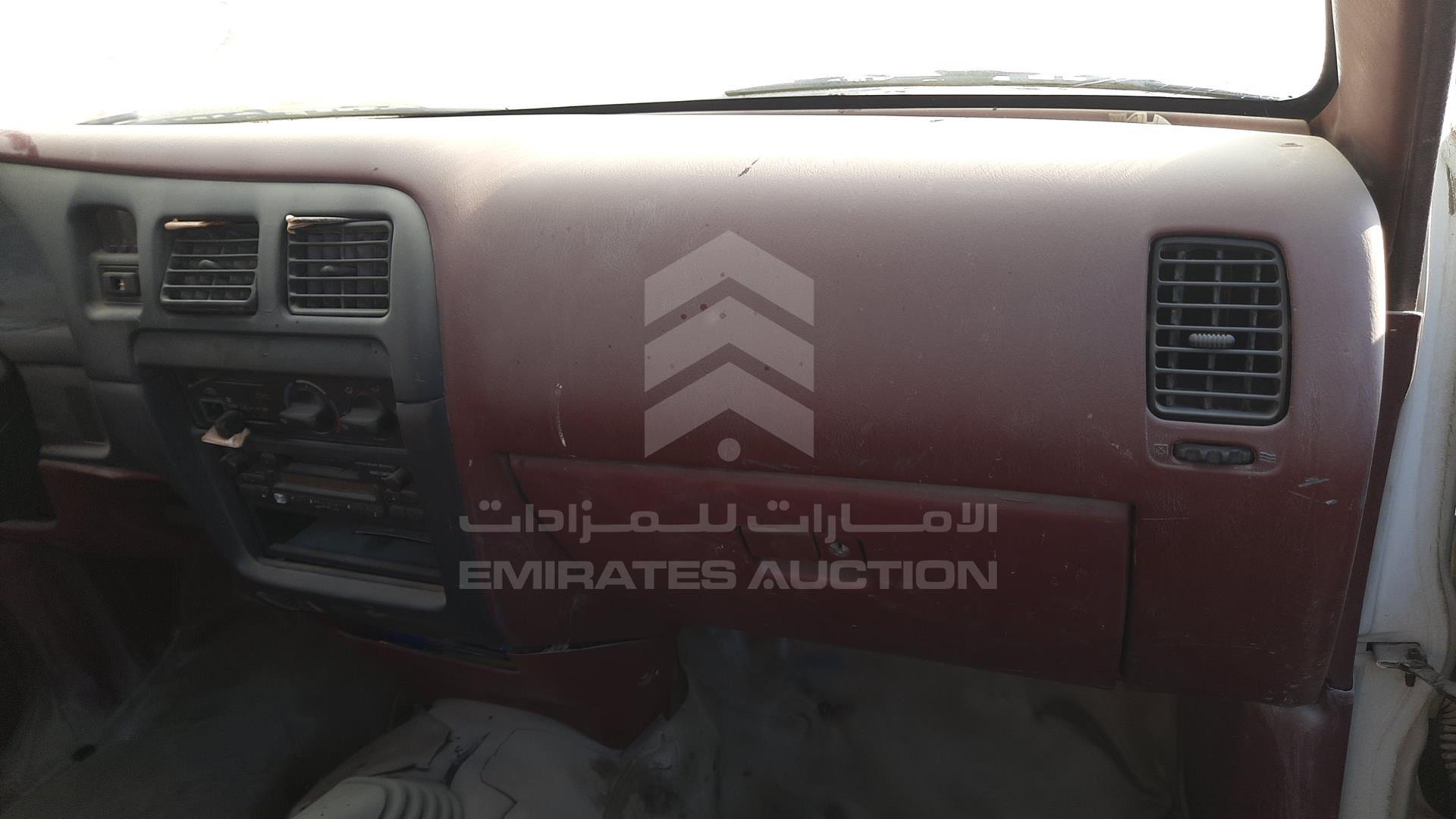 2000 TOYOTA HILUX VIN: JT4AG4265Y0016439