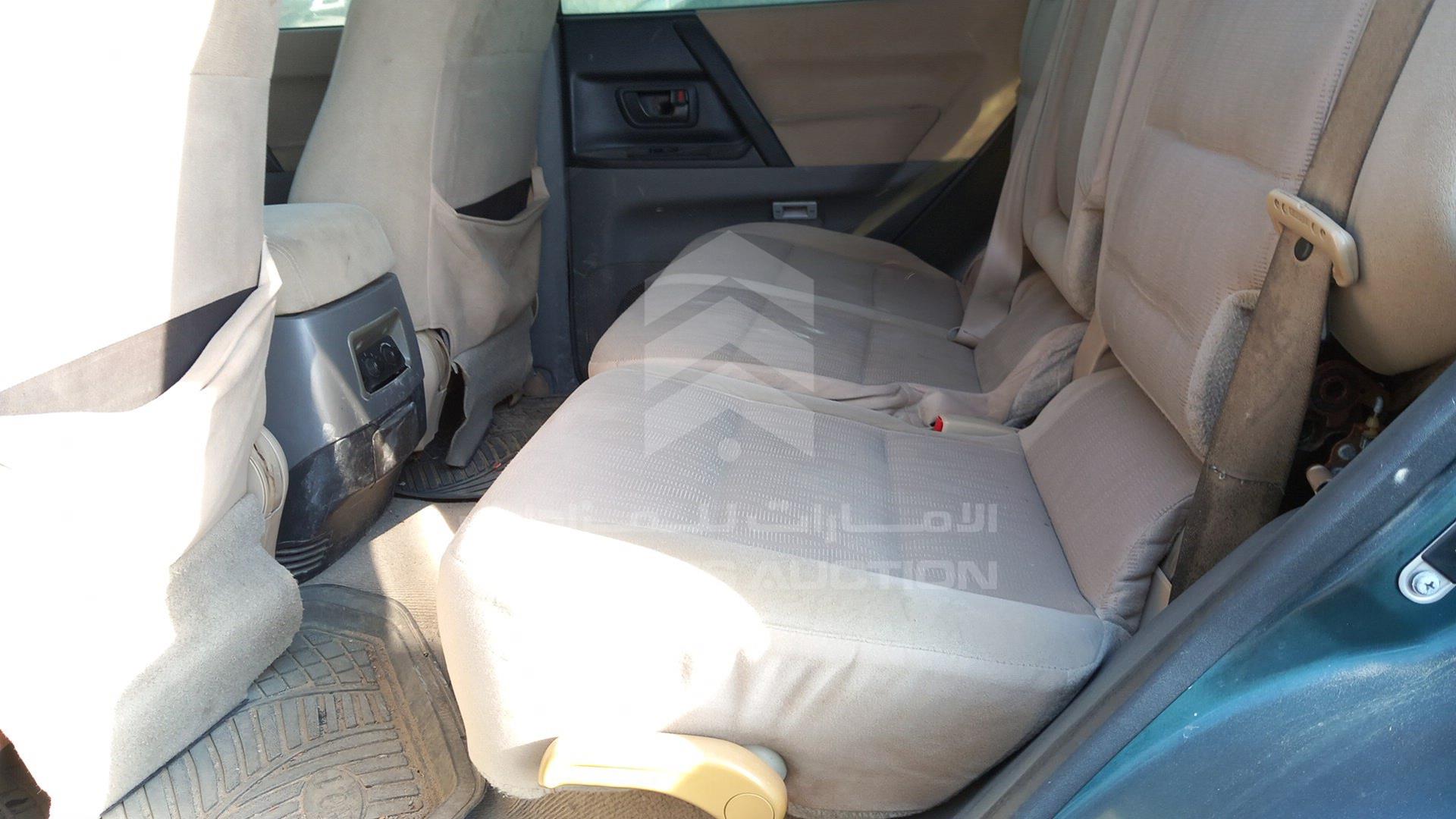 2005 MITSUBISHI PAJERO VIN: JE4MR62M05J708962