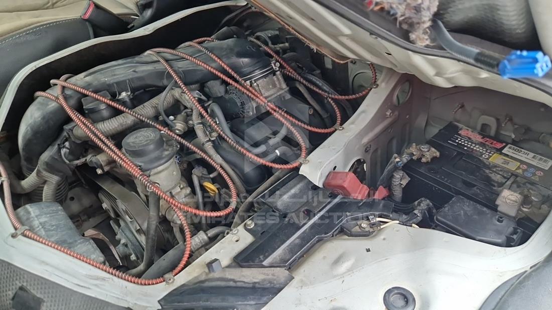 2013 Toyota Hiace — Engine Bay — Photo 29