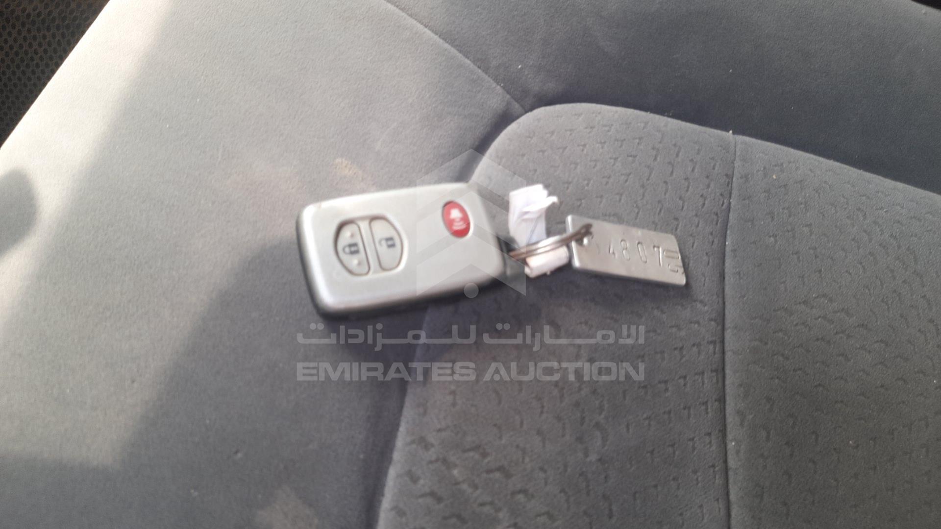 2011 TOYOTA LAND CRUISER VIN: JTMDU09J1B4033618