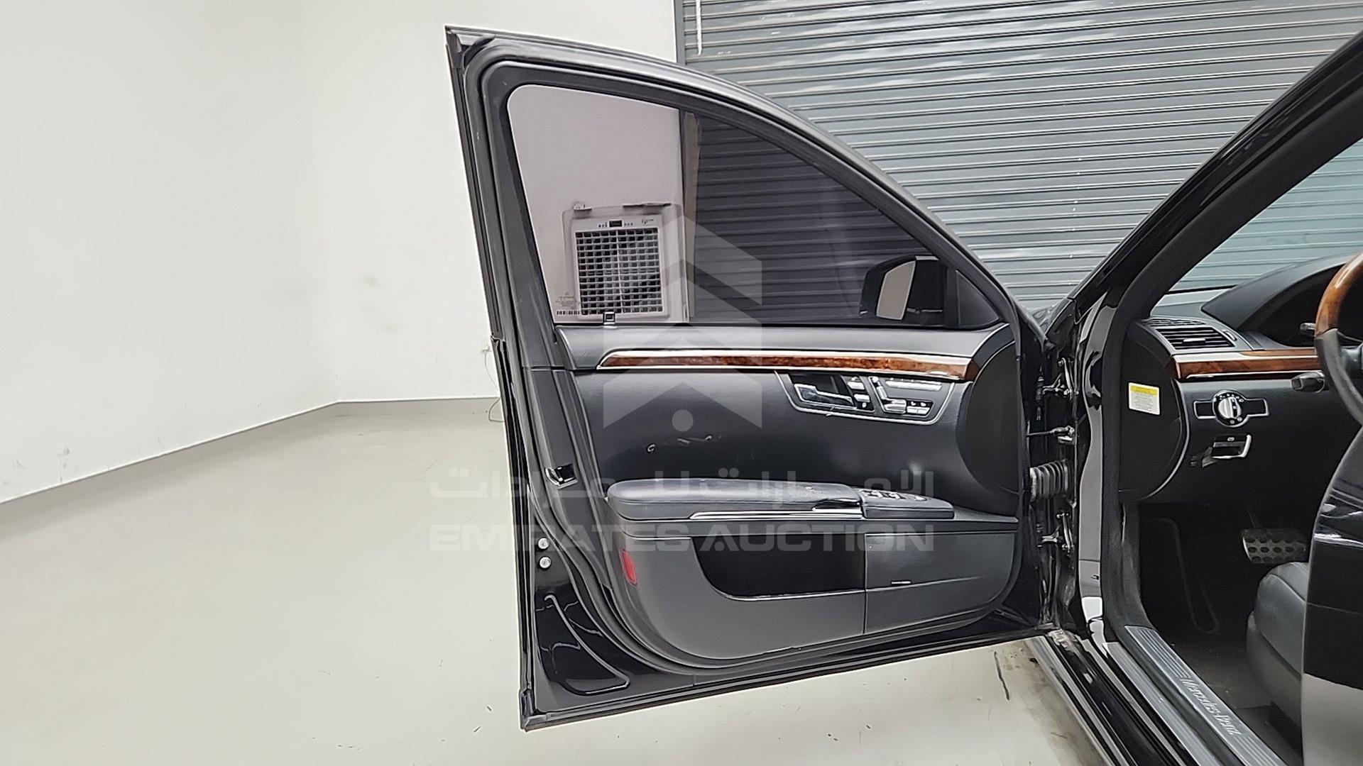 2011 MERCEDES S 350 VIN: WDDNG7BB3BA404700