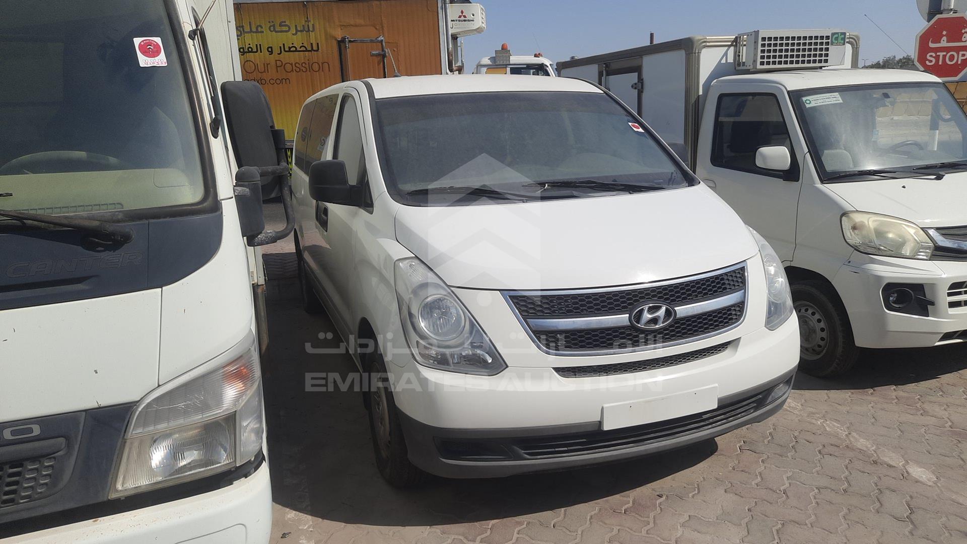 2016 HYUNDAI H1 VIN: KMJWA37R1GU734186