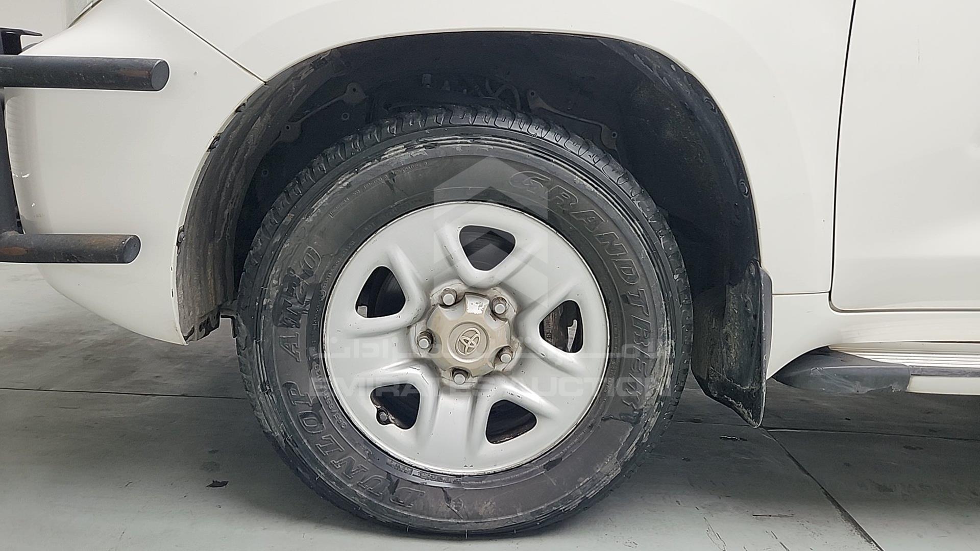 2014 TOYOTA LC 200 VIN: JTMHV09J804135073