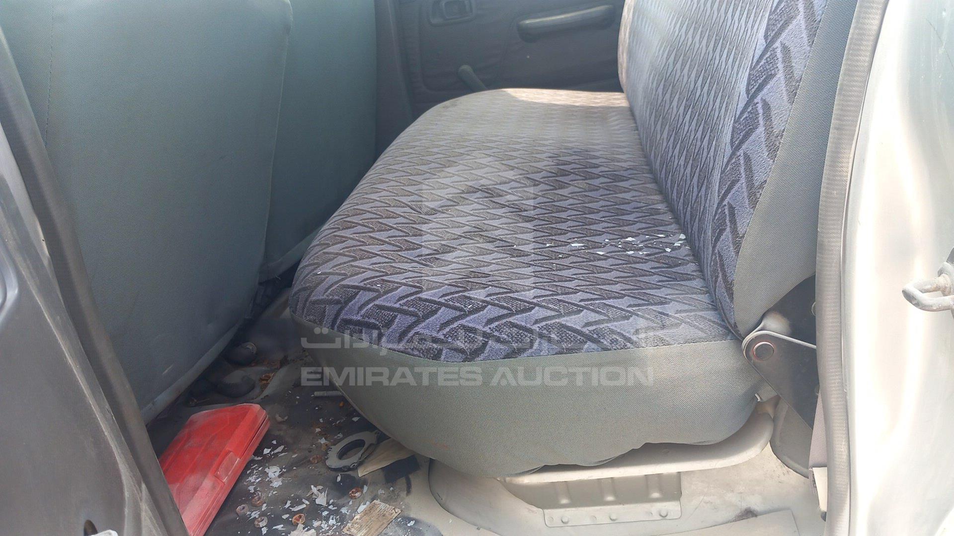 2004 NISSAN 2400 VIN: JN6DD23S14X156153