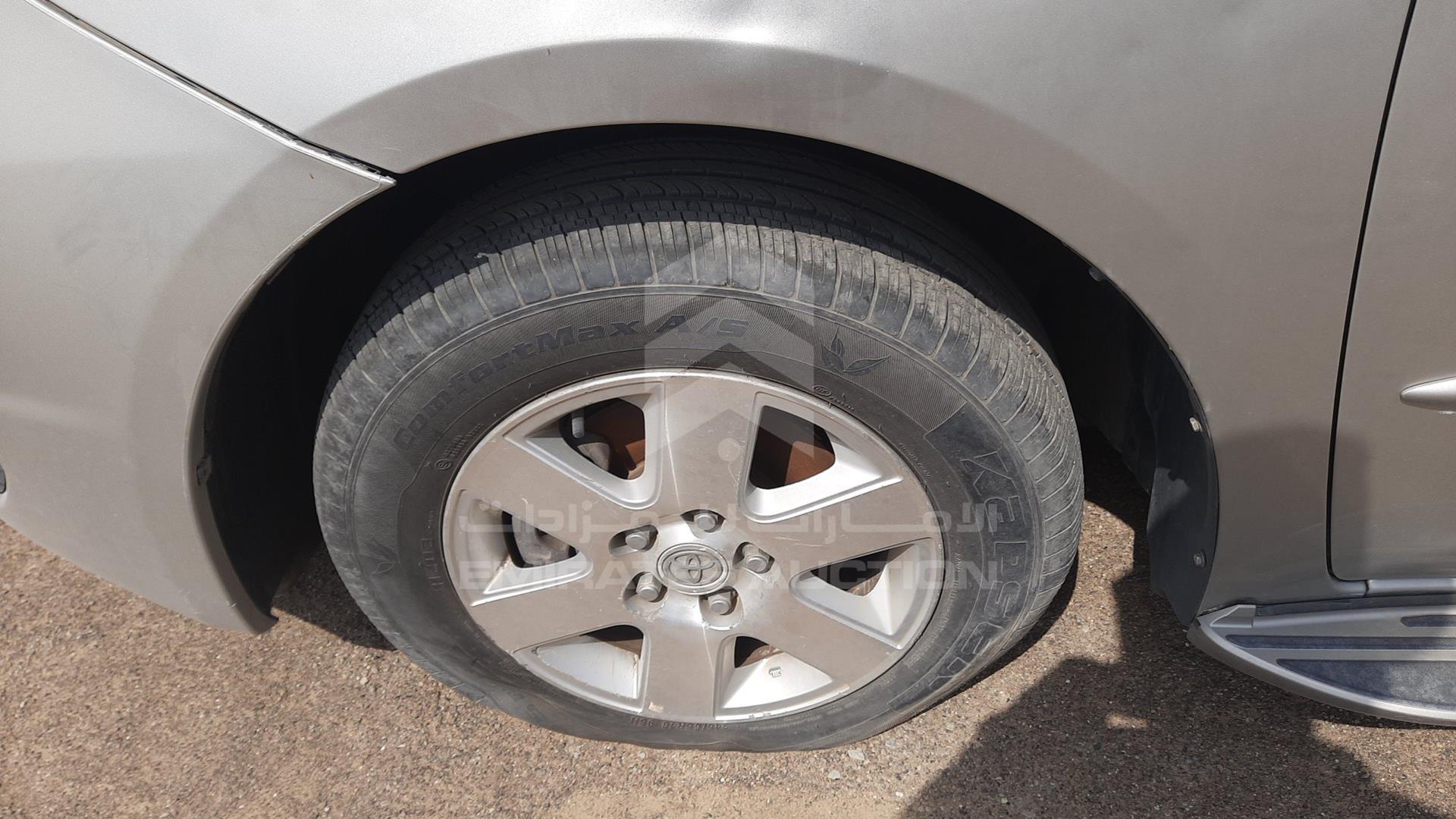 2004 TOYOTA SIENNA VIN: 5TDZA23C84S110061