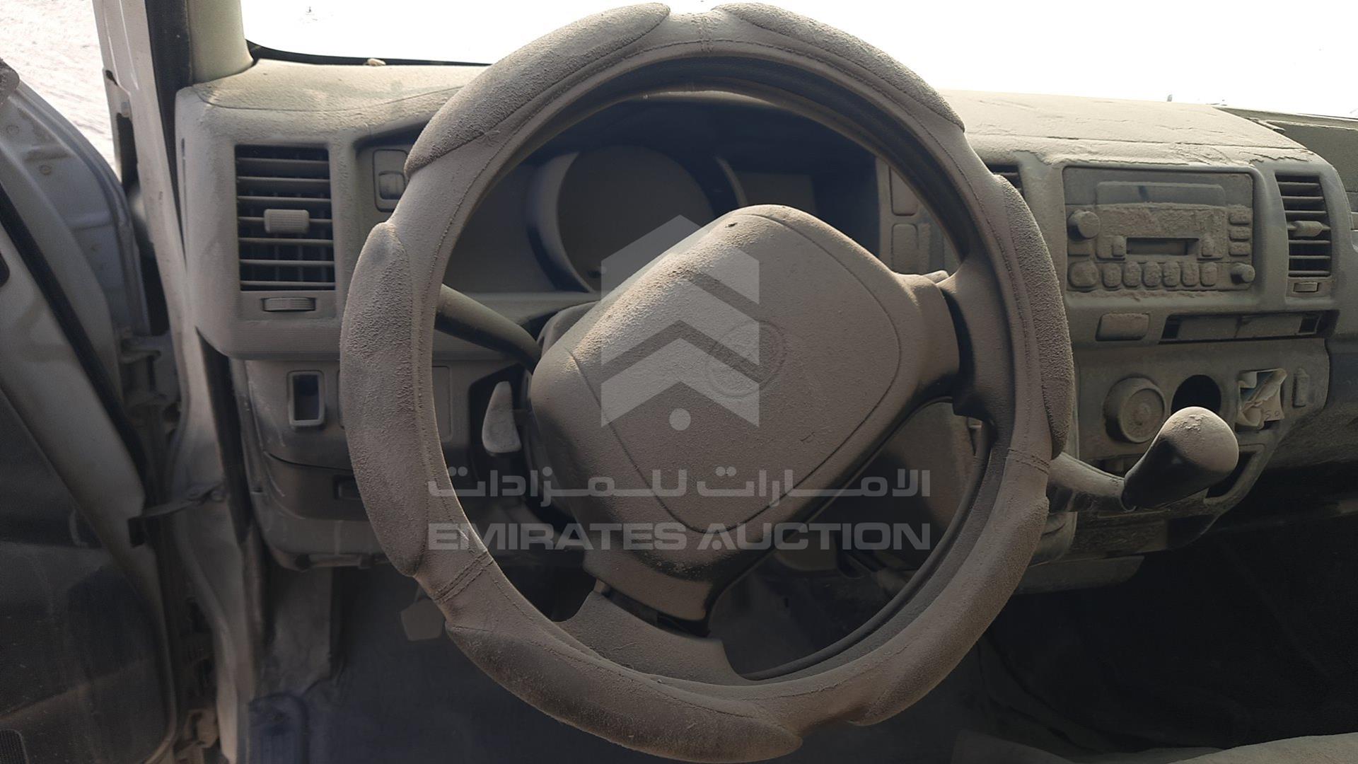 2006 TOYOTA HIACE VIN: JTGJX02P260004721