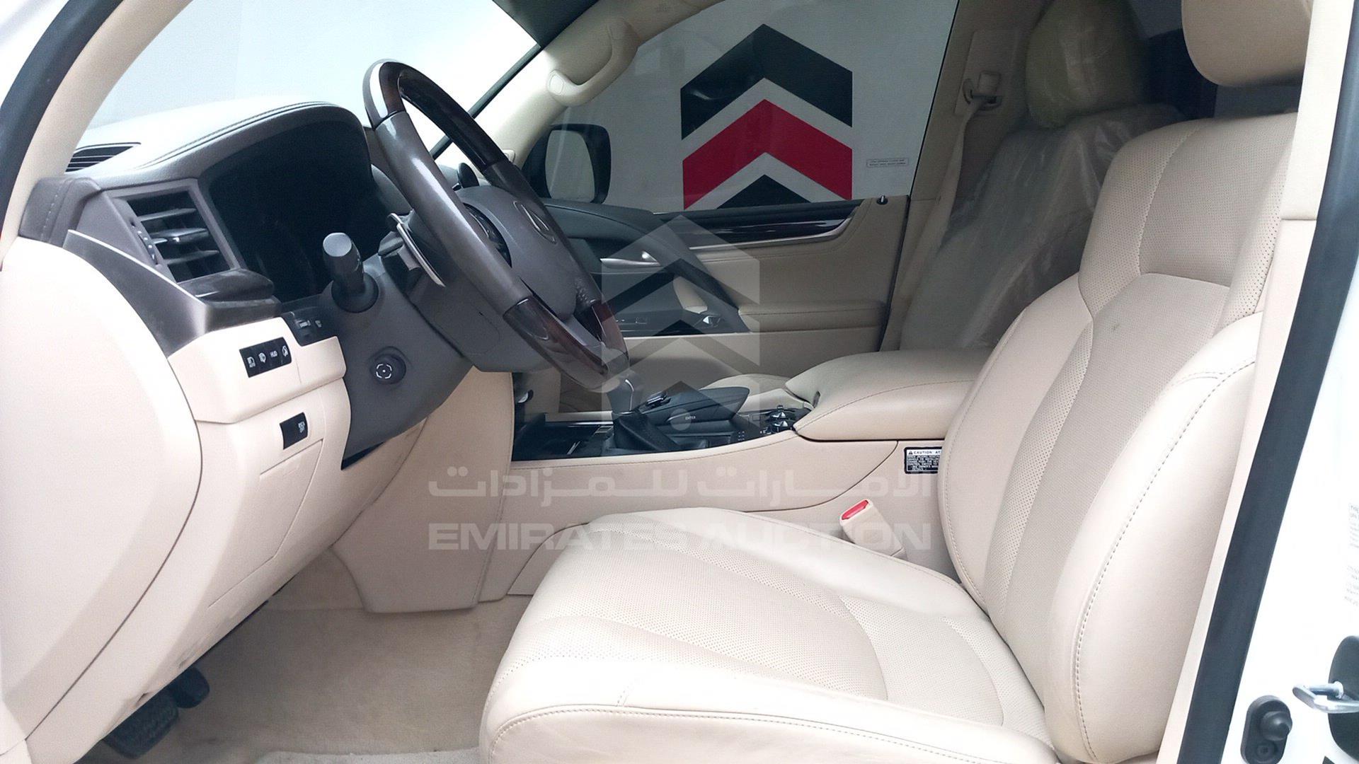 2016 LEXUS LX 570 VIN: JTJHY00WXG4203252