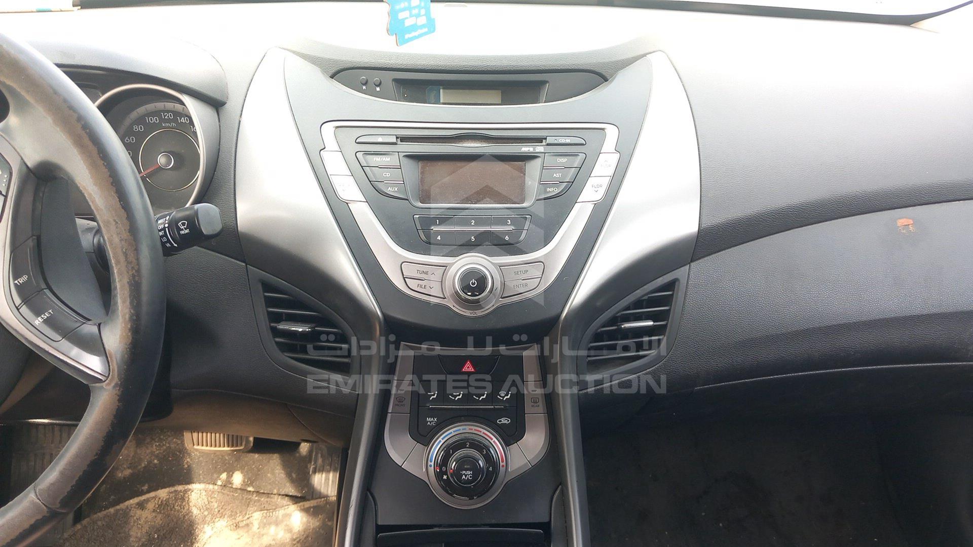 2013 HYUNDAI ELANTRA VIN: KMHDG41EXDU585677