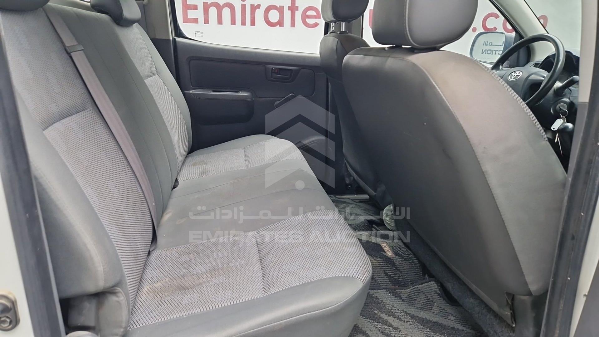 2015 TOYOTA HILUX VIN: MR0EX12G5F2354399