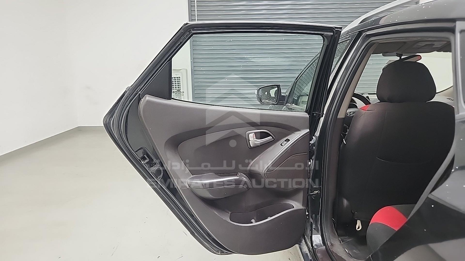 2013 HYUNDAI TUCSON VIN: KMHJT81BXDU630516