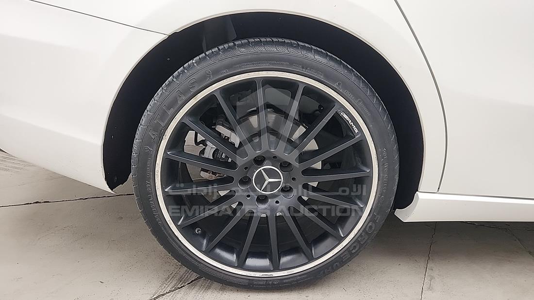 مرسيدس A220 2021 — الباب الخلفي الأيمن — صورة 34