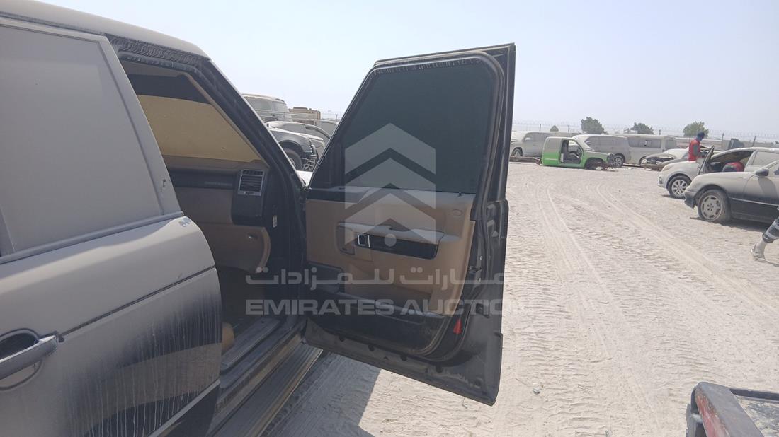 رنج روفر اتش اس إى 2012 — الباب الأمامي الأيمن — صورة 24