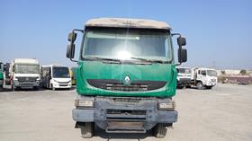 2016 Renault 440 — Full Front View — Photo 1 — Thumbnail