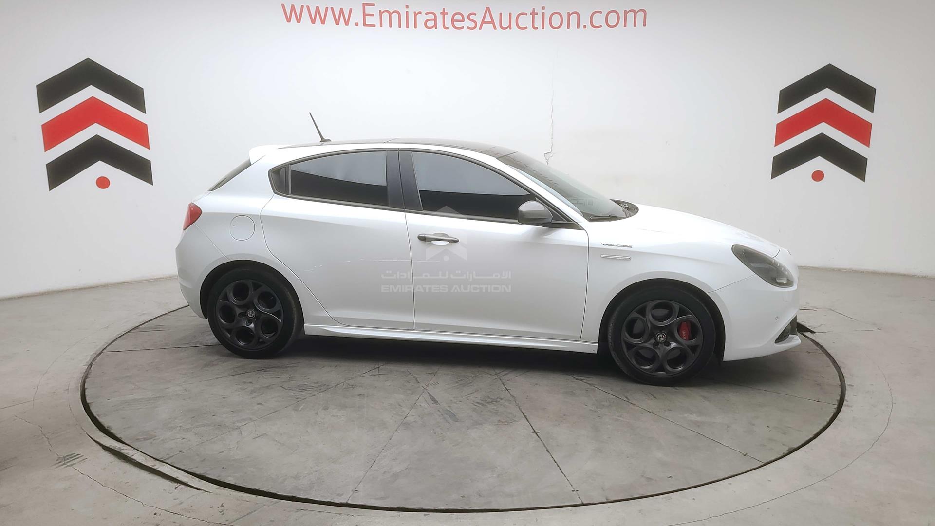 2019 ALFA ROMEO GILULIETTA VIN: ZARCABC45K7510929