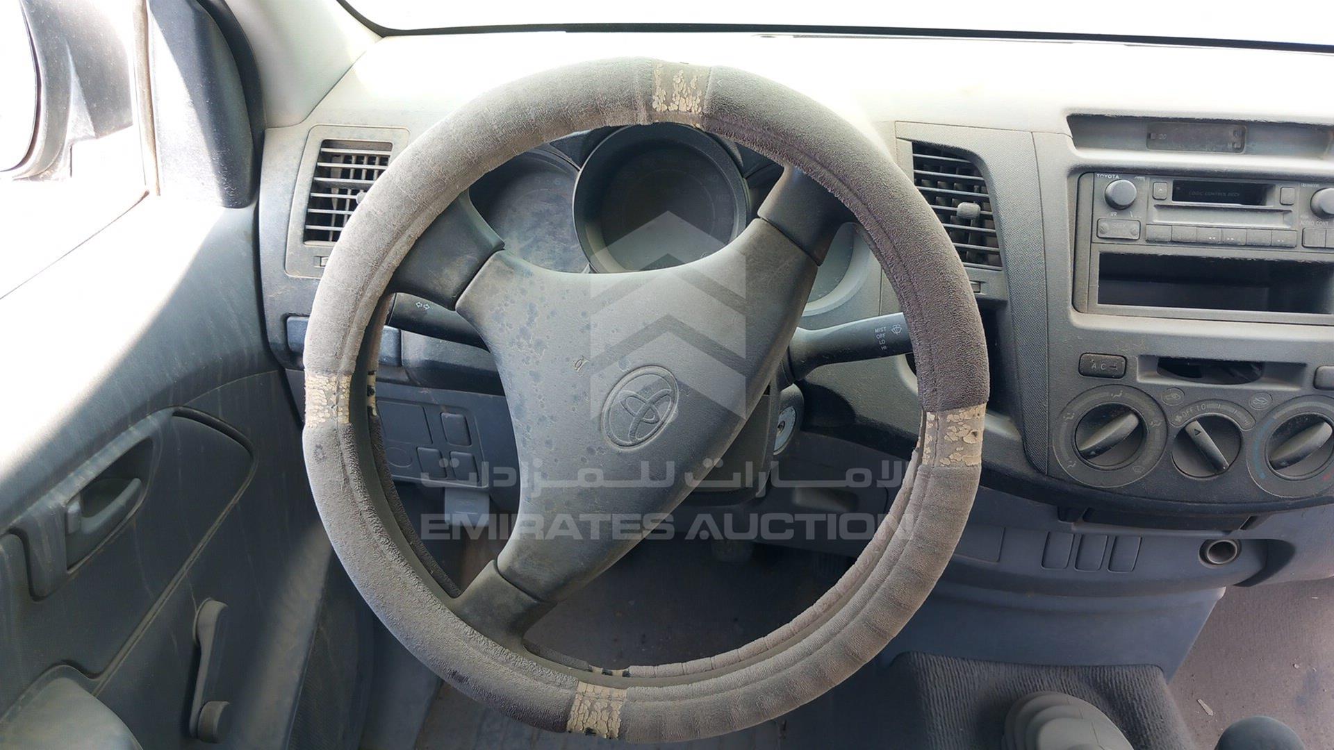 2008 TOYOTA HILUX VIN: MR0EX12G182307468