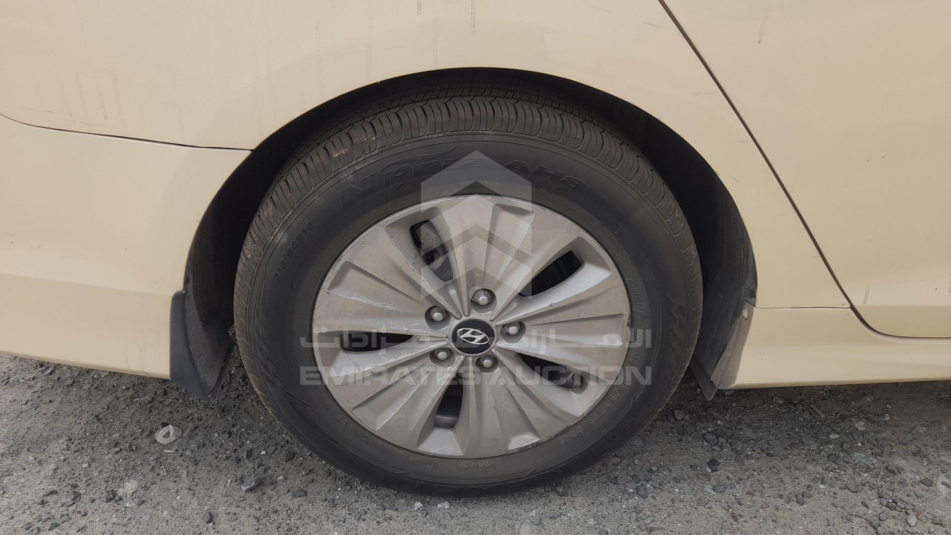 2019 HYUNDAI SONATA VIN: KMHE24130KA092946