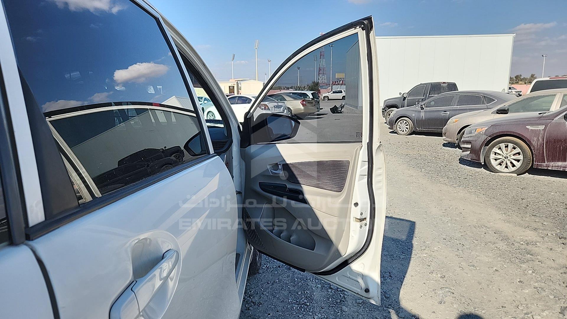 2020 TOYOTA AVANZA VIN: MHKMF5BF8LK001295