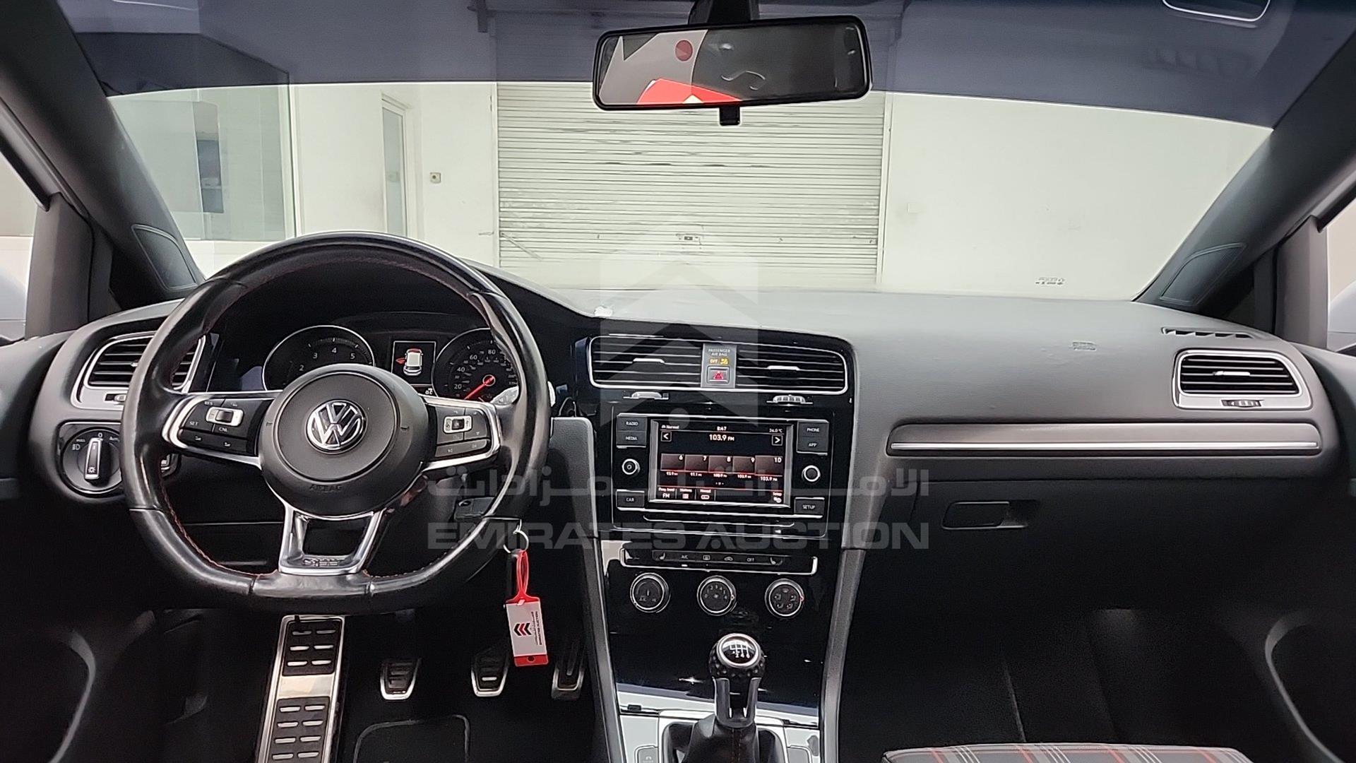 2018 VOLKSWAGEN GOLF VIN: 3VW547AU7JM267992