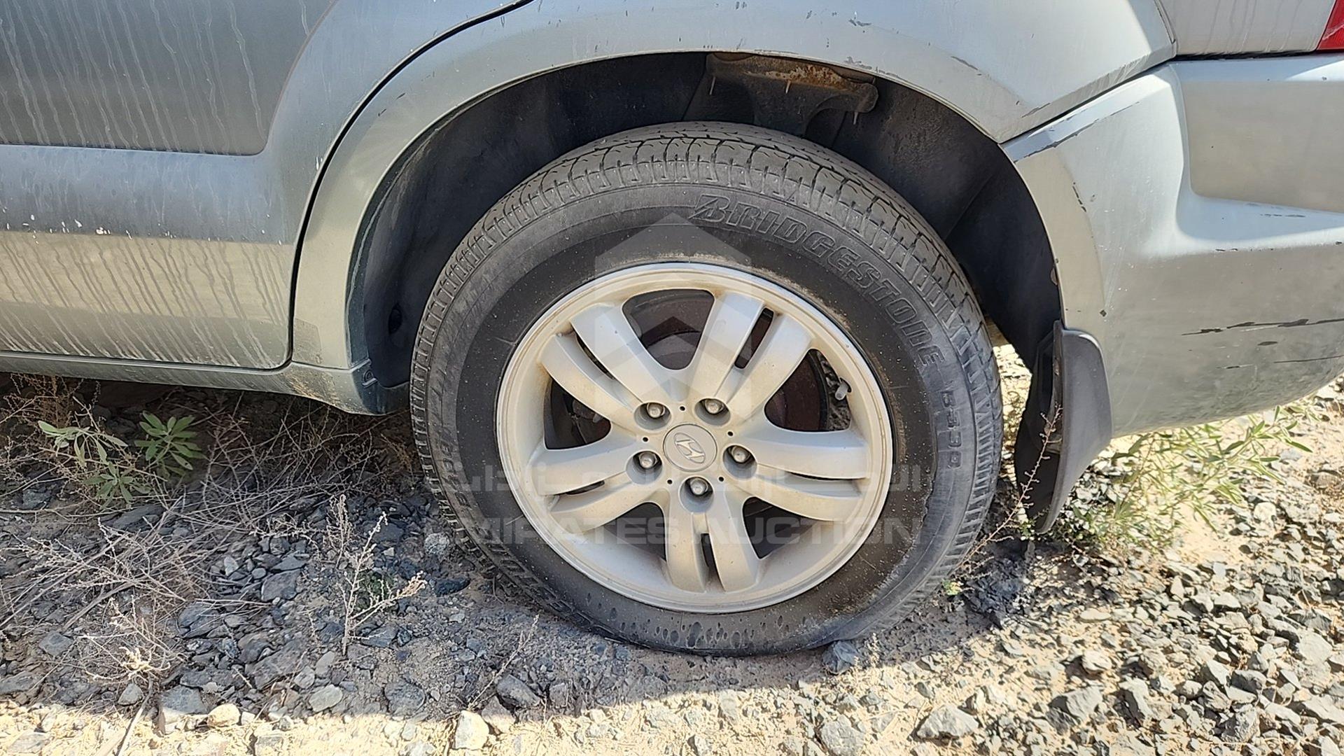 2006 HYUNDAI TUCSON VIN: KMHJM81D76U311639