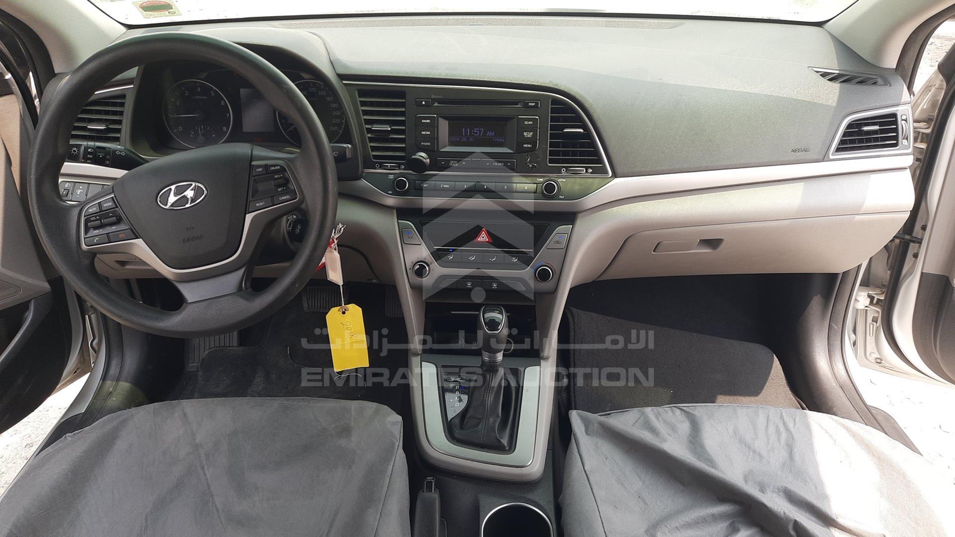 2018 HYUNDAI ELANTRA VIN: KMHD741C0JU545067