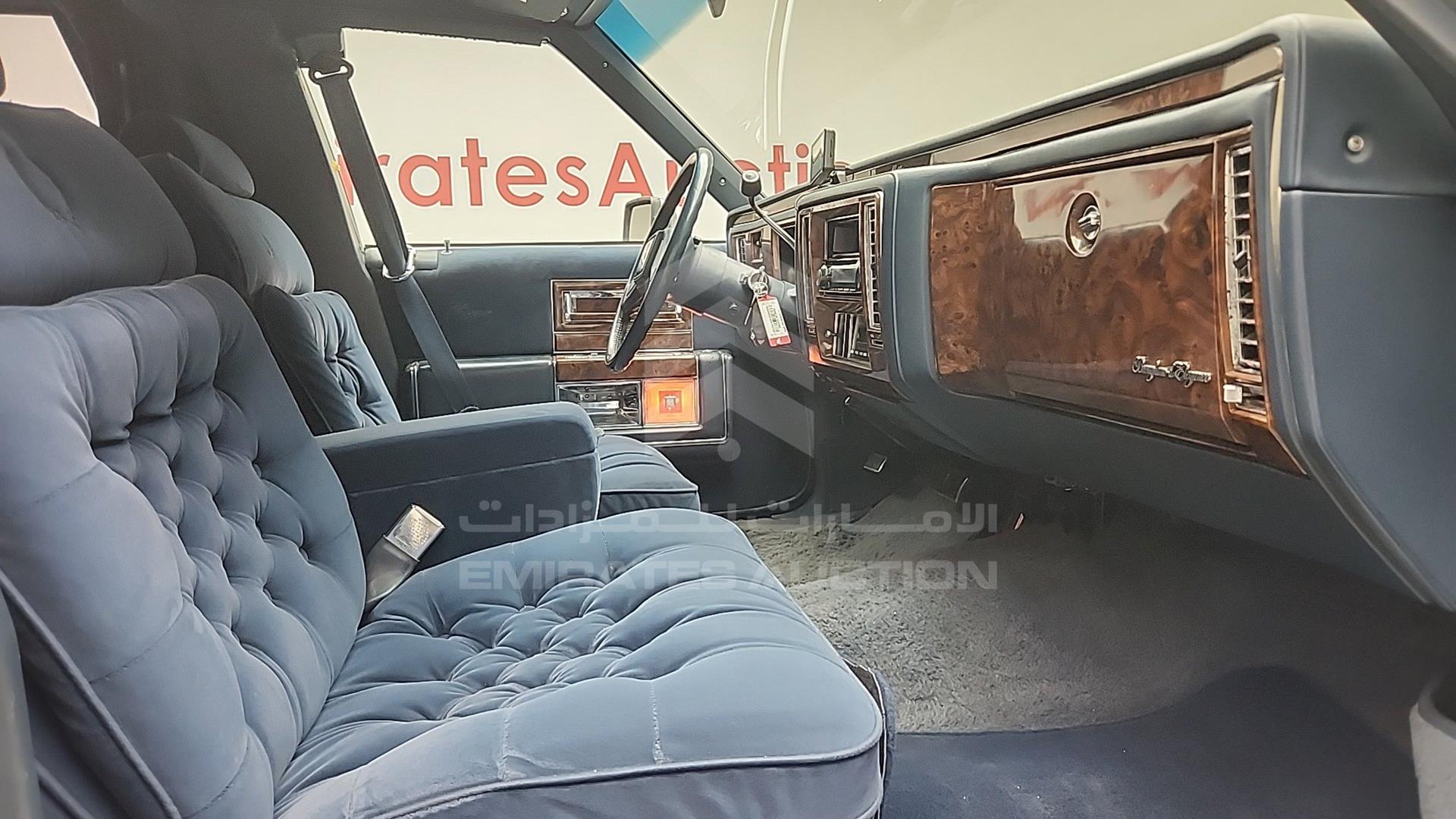 1992 CADILLAC BROUGHAM VIN: 1G6DW5473NR704705