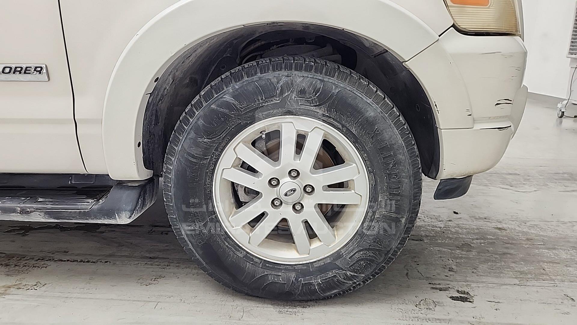 2008 FORD EXPLORER VIN: 1FMEU73E88UA72025