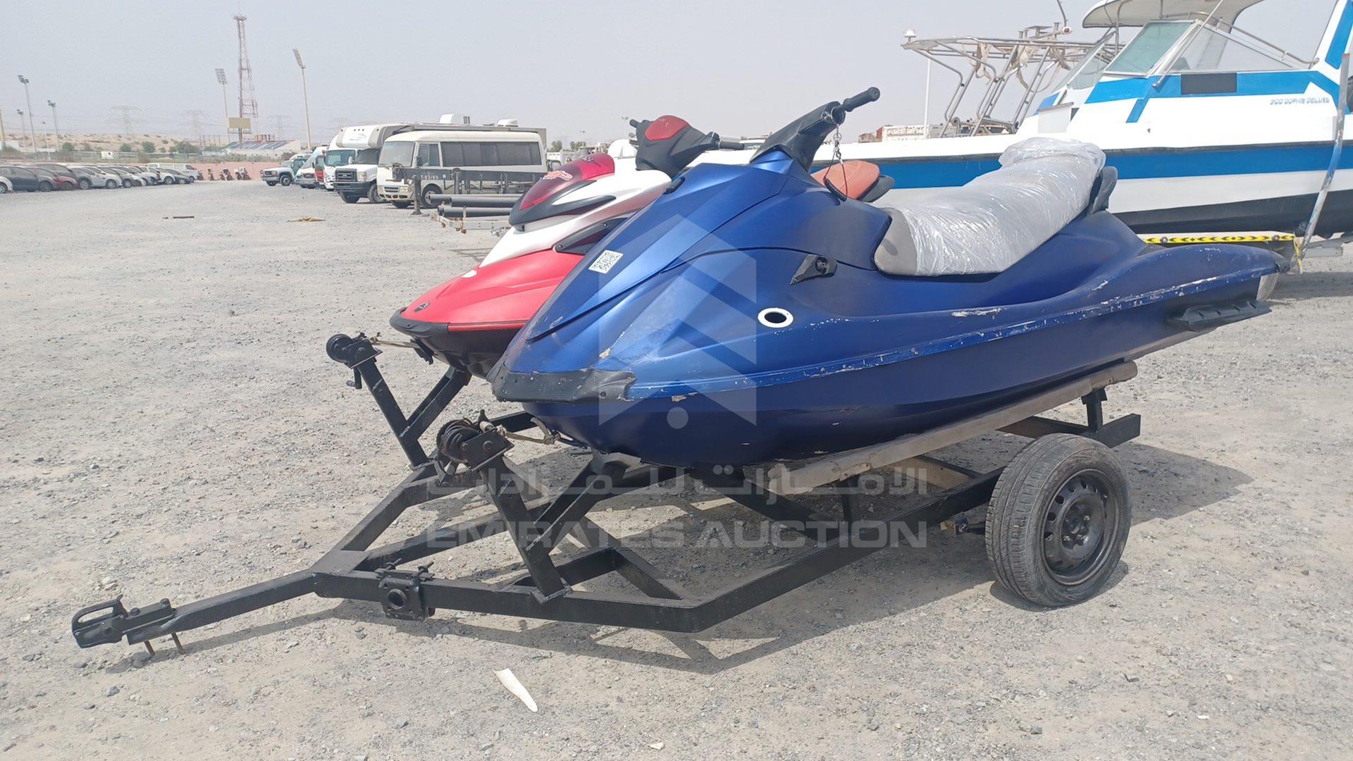 0 JET SKI + TROLLEY YAMAHA VIN: USYAMA3042L809