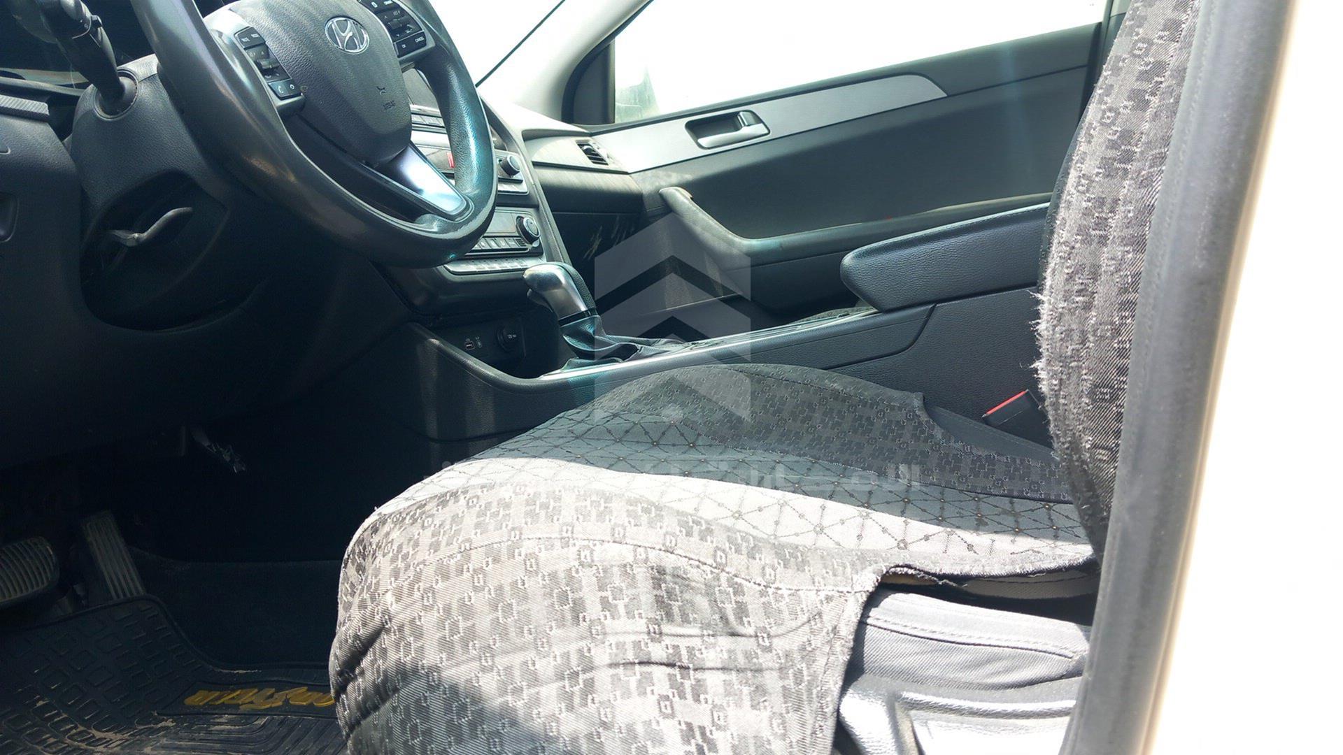 2019 HYUNDAI SONATA VIN: KMHE24135KA092943