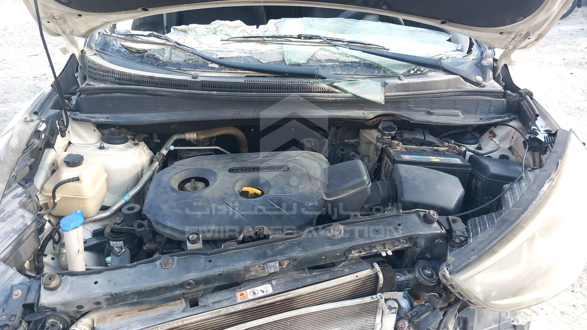 2014 HYUNDAI TUCSON VIN: KMHJT81E9EU828290