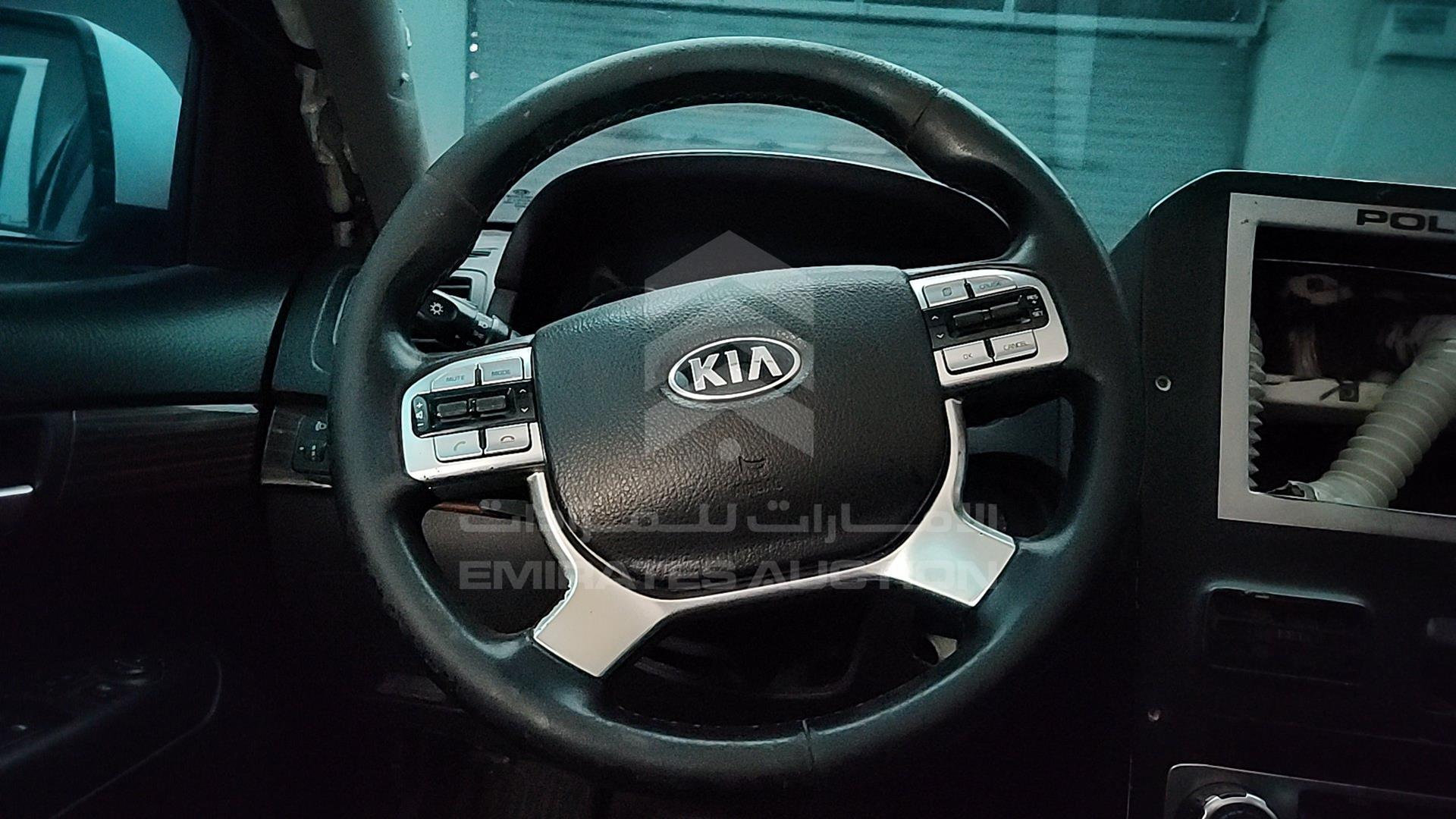 2017 KIA MOHAVE VIN: KNAKN8115H5156238