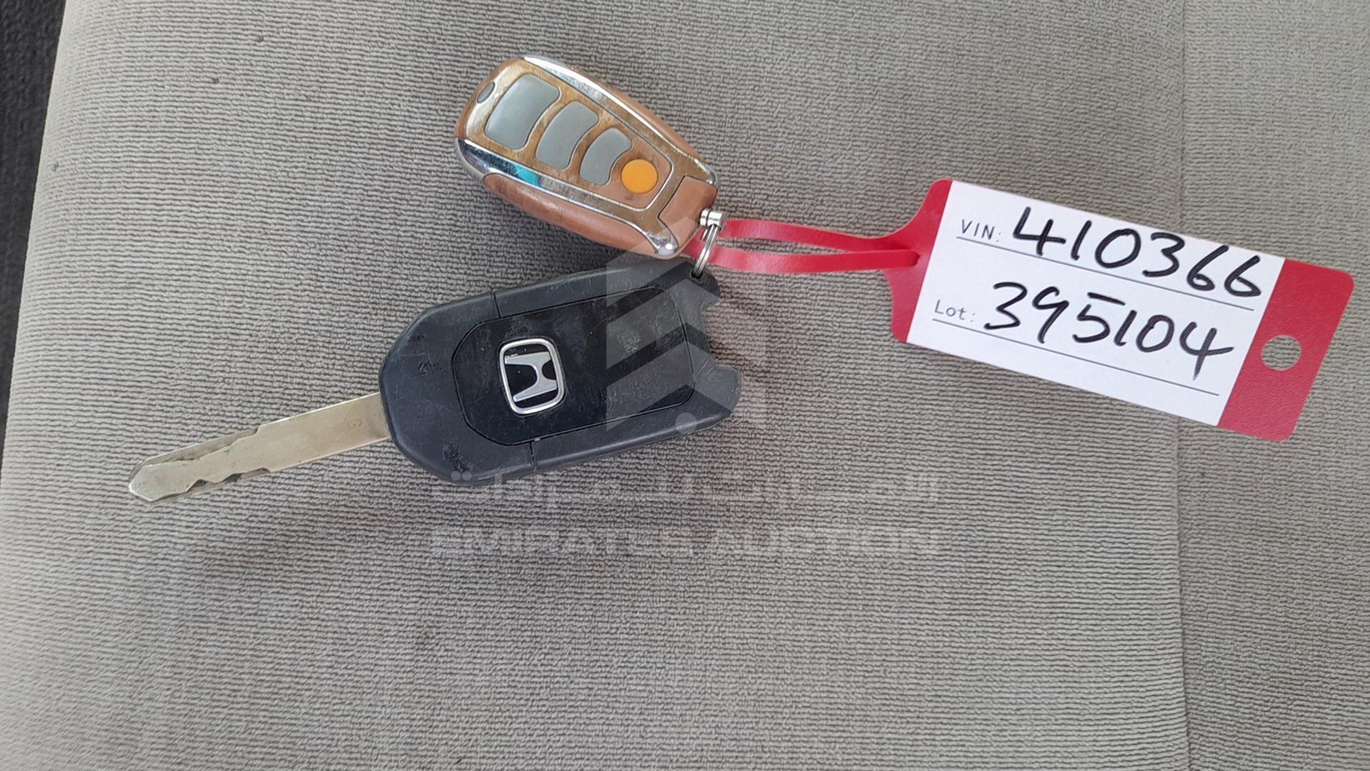 2003 HONDA ACCORD VIN: JHMCM56543C410366