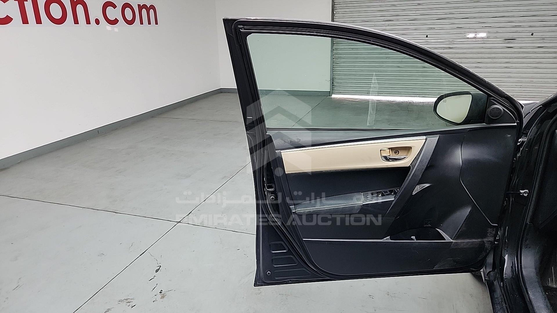 2015 TOYOTA COROLLA VIN: 2T1BURHE8FC426258