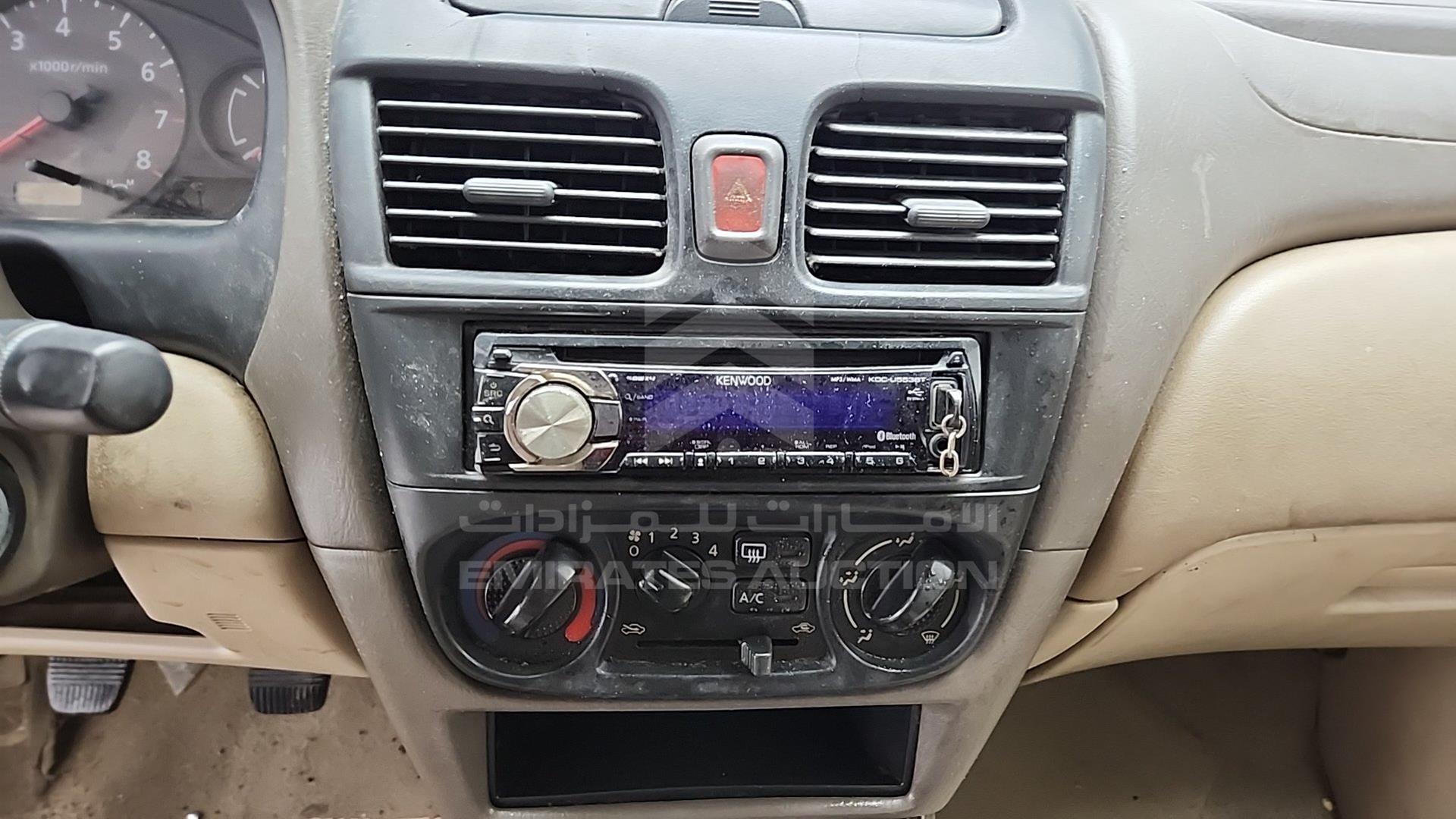 2003 NISSAN SUNNY VIN: JN1FN61C93W015253
