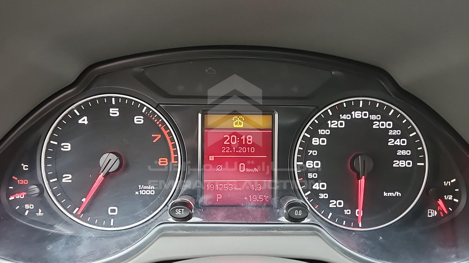 2011 AUDI Q5 VIN: WAUCFC8R2BA042938