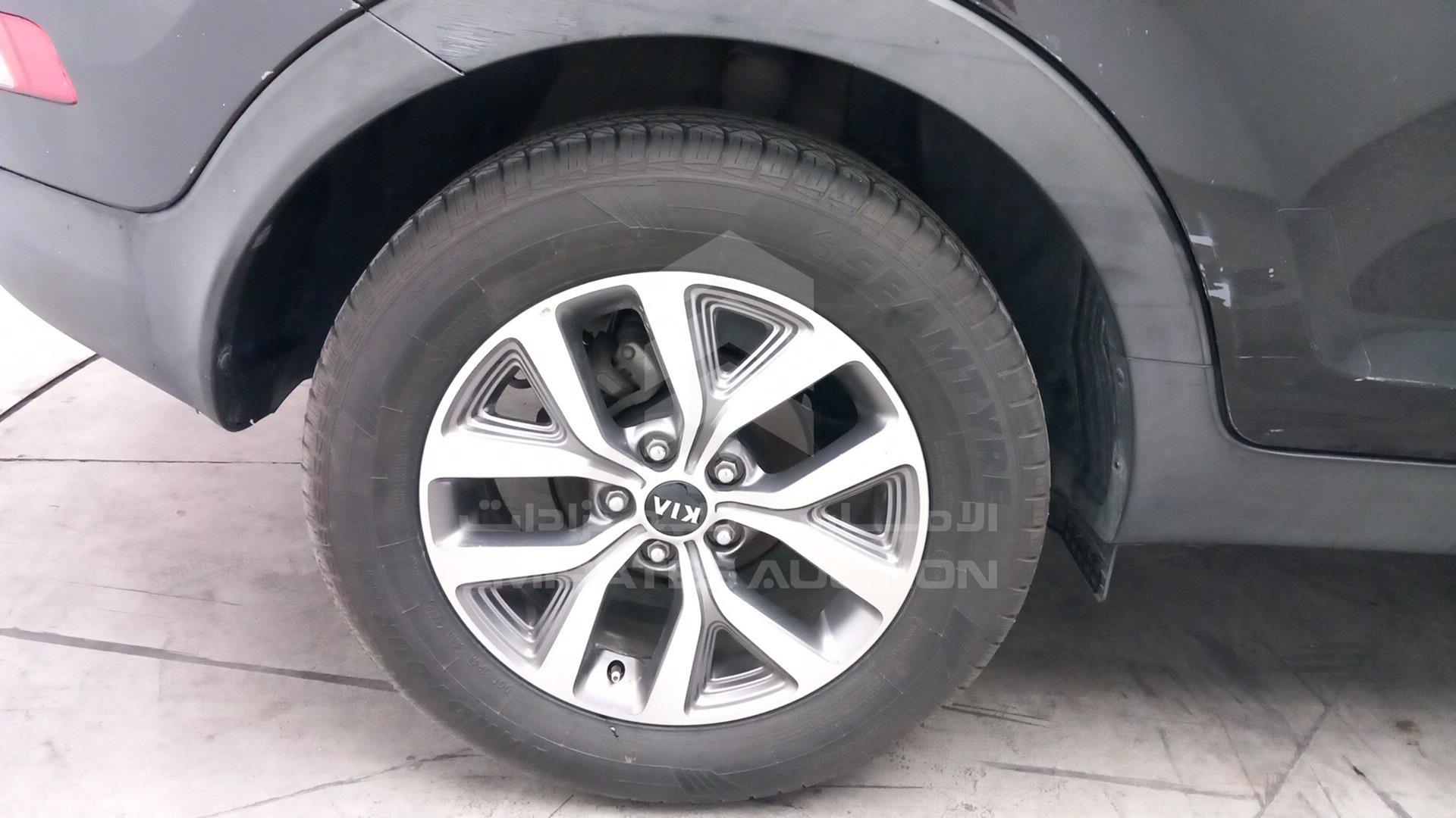2015 KIA SPORTAGE VIN: U5YPB81A3FL602660